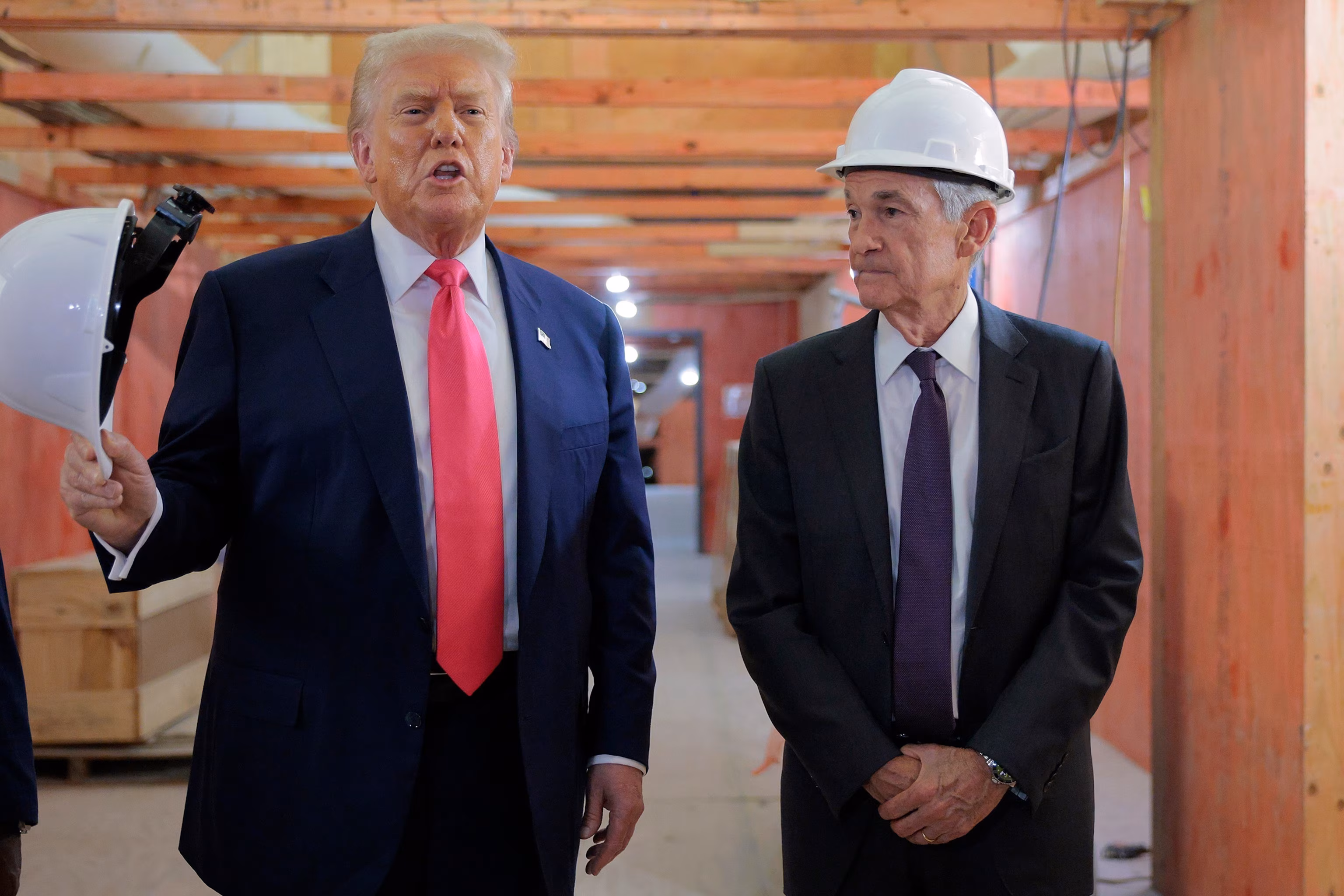 The Fed expects to cut interest rates, but less than Trump wants - INFBusiness