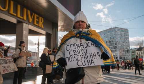 Родичі полонених захисників у Новий рік провели акцію біля ТЦ "Gulliver" у Києві - INFBusiness