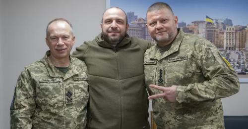 Умєров та Залужний особисто привітали Сирського з Днем Сухопутних військ - INFBusiness