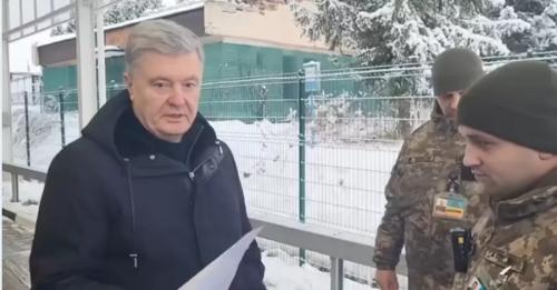 Петро Порошенко поскаржився, що прикордонники не випустили його у відрядження за кордон - INFBusiness