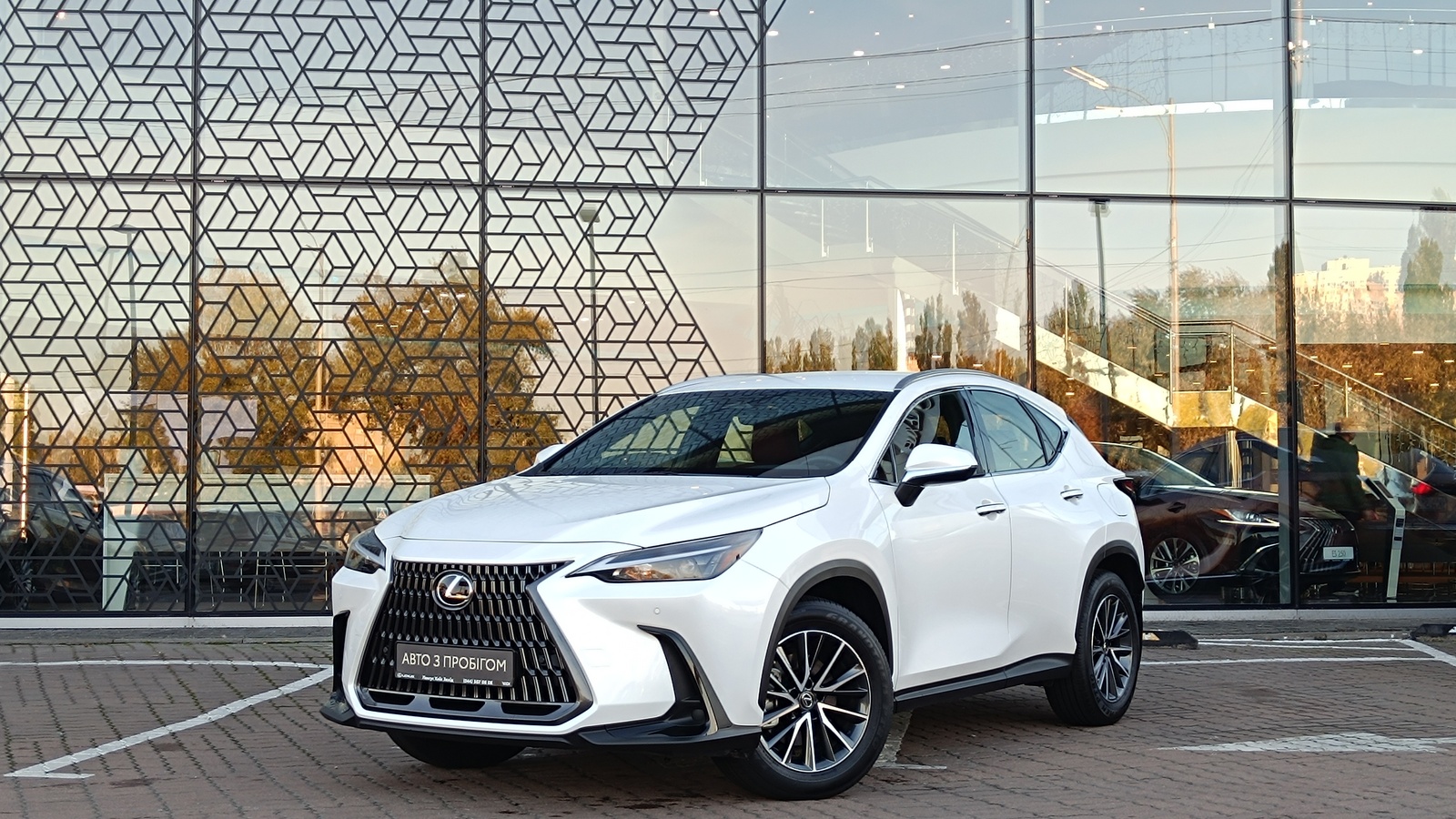 Advantages of buying a used car from Lexus