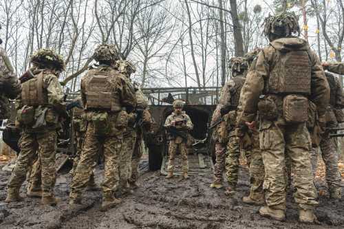 Політолог Олег Саакян про перспективи-2025: можливість закінчення війни, виборів та нові гарячі точки - INFBusiness