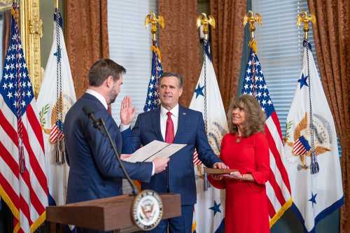 Рубіо, Реткліфф, Уолтц та Уіткофф: кого Трамп призначив мирними переговорниками - INFBusiness
