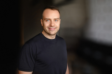 Кабмін після паузи у майже місяць і спроб перезапустити конкурс таки призначив нового керівника Бюро економічної безпеки (БЕБ) Олександра Цивінського. На цьому рішенні наполягали антикорупційні організації, міжнародні донори та бізнес. Бюро – орган, який має розслідувати економічні злочини, зокрема справи, повʼязані з бізнесом. За майже чотири роки роботи між бізнесом та керівниками бюро склалися непрості стосунки – підприємці скаржилися на тиск з боку органу. Що в БЕБ має змінити новий очільник Цивінський? Forbes Ukraine зібрав ключові поради від українських підприємців Олег Сидоряка для Autostrada