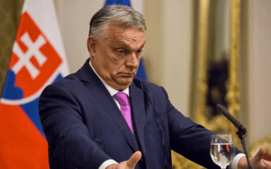 Орбан зухвало звинуватив ЄС і НАТО в готуванні Європи до “масштабної війни”