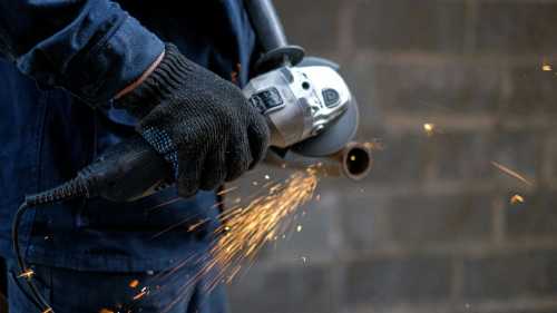 Звідки пішла назва “болгарка” для кутової шліфмашини — розповідь досвідченого майстра