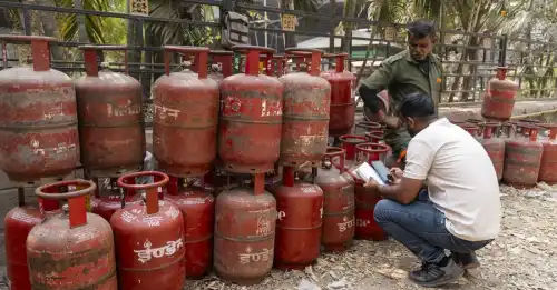 Пальне перетвориться на розкіш, а робочий тиждень скоротиться до чотирьох днів: наслідки паливної кризи