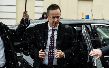 Орбан відправляє Сійярто до Путіна на переговори щодо нафтогазових питань…