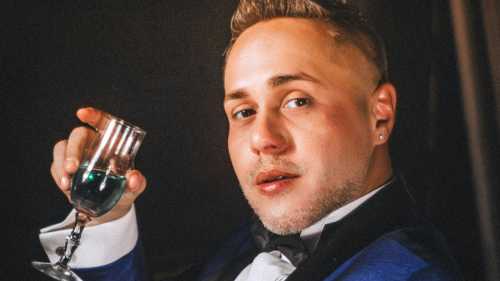 “Ціна материнства”: Як робота жінок фінансує успіх чоловіків