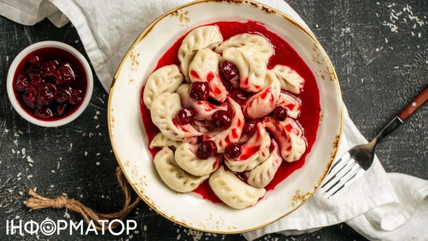 Вареники з вишнями Фото: Getty Images