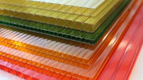 Як встановити полікарбонат, щоб теплиця витримала зиму