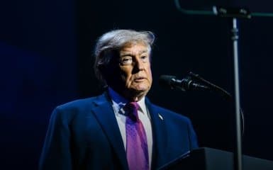 Трамп висміяв принца Гаррі за його промову про Україну — запис