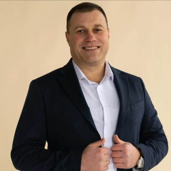 Адвокат Роман Сімутін