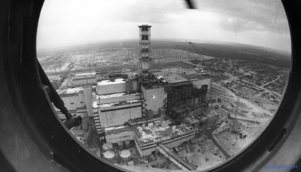 Зруйнований реактор ЧАЕС. 1986. Фото: Укрінформ. Зруйнований реактор ЧАЕС. 1986. Фото: Укрінформ.