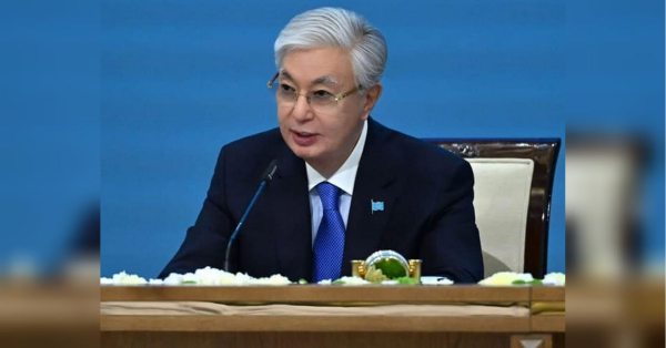 Глава Казахстану на зустрічі з Путіним запропонував припинити бойові дії в Україні (відео)