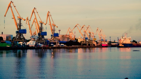 Maersk припиняє діяльність в Одеській області тимчасово через російські обстріли