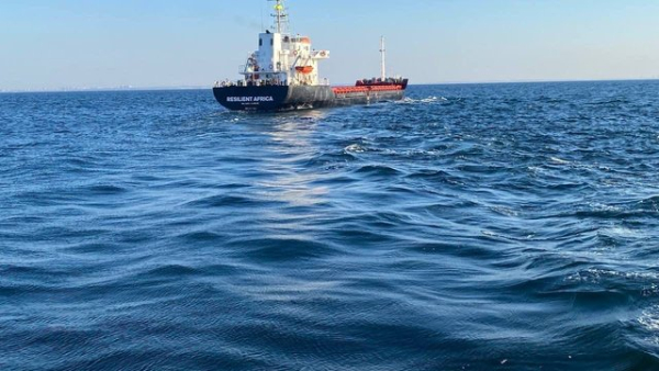 Порт “Чорноморськ” та інші порти в Одеській області функціонують нормально, незважаючи на атаки РФ, повідомило Міністерство інфраструктури.