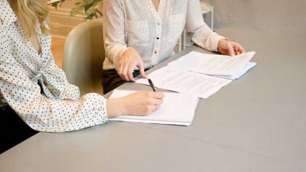 У 2026 році понад 23 тисячі українців, які покинули свої домівки, отримали працевлаштування завдяки Державній службі зайнятості.