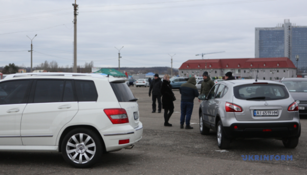Український ринок автомобілів у першій половині 2026 року: кросовери лідирують