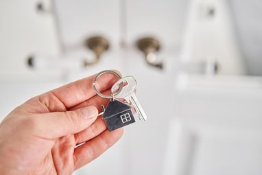 «єОселя»: як довго працювати, аби назбирати на перший внесок