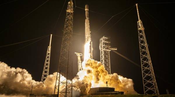 SpaceX встановила рекорд, здійснивши два запуски Falcon 9 за 38 хвилин