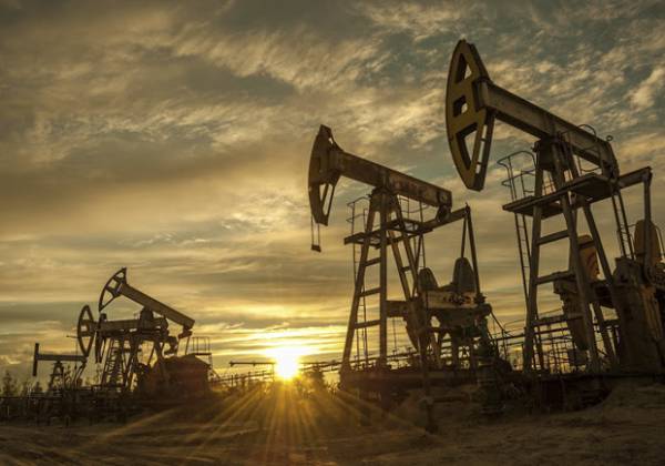 Ціни на нафту Brent знижуються через дискусії щодо Ормузької протоки