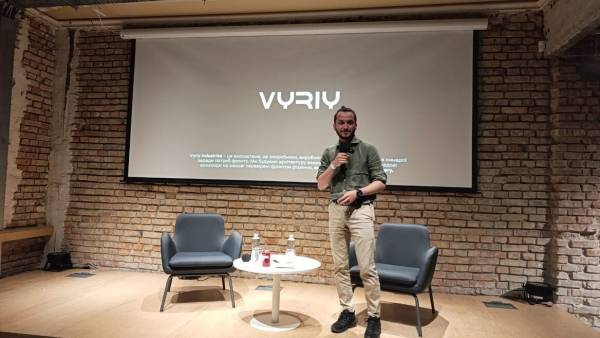Головна робоча версія — «Хтось проїбався». Засновник Vyriy Олексій Бабенко розповів чому в компанії пройшли обшуки і як його ледь не вбив «Іскандер»
