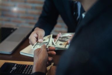 Корупціонери спрямували на ЗСУ сотні мільйонів гривень: хто лідирує за сумою внесків