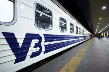 УЗ запровадила спецрезерв місць для військових: куди звертатись за квитками