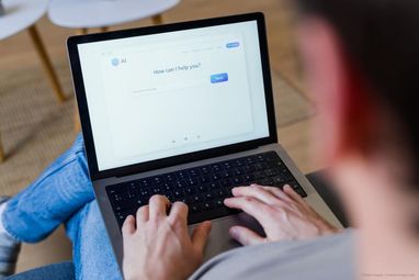 Нові правила маркування ШІ-контенту набули чинності в ЄС.