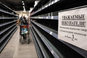Логістичний колапс на ТОТ: бензин за QR-кодами, товари першої потреби зникають із полиць – подробиці