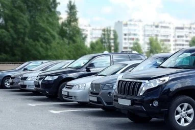 Українці в липні віддали перевагу бензиновим двигунам у нових авто