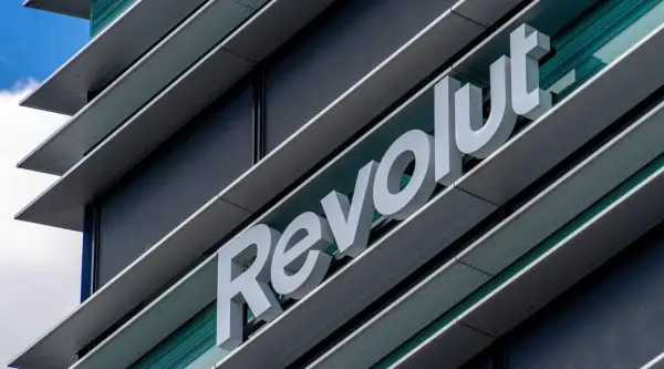 Revolut виводить у обіг стейблкоїн EURR на трьох європейських ринках
