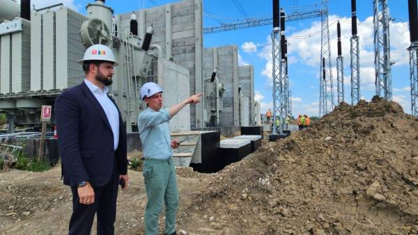 Міністр енергетики Молдови Дорін Жунгієту на електропідстанції у Вулканештах