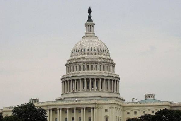 Сенат відклав голосування щодо CLARITY Act до вересня