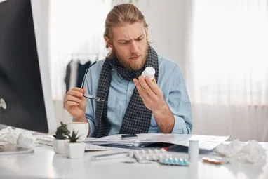 Часті лікарняні: коли роботодавець може звільнити працівника