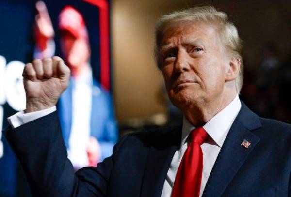 Суд визначить власника твітів Трампа