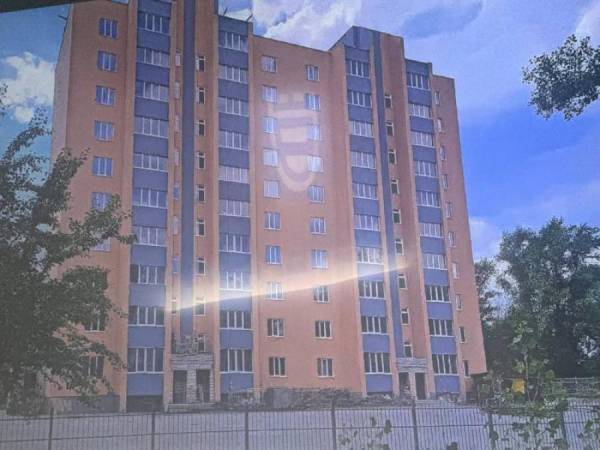 Кременчуцький забудовник втратить частину земельної ділянки через незаконний поверх