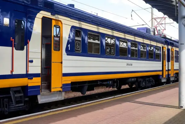 Потяг Укрзалізниці