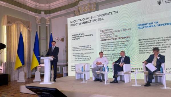 Україна закликає світ допомогти відновити морський агроекспорт