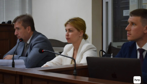 Застава для Стефанішиної: суд переніс розгляд на завтра, вона не змогла стримати сліз