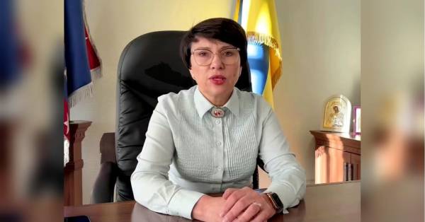 Суд зупинив відсторонення мера Умані: за відкликання голосували “мертві душі”