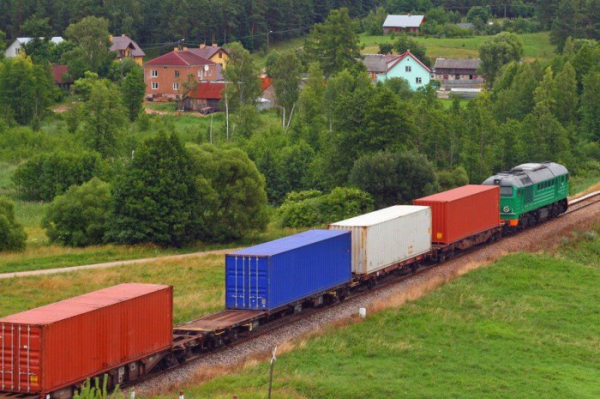 Укрзалізниця запускає новий контейнерний поїзд