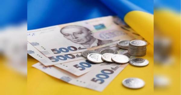 Кабмін готує 20% підвищення мінімальної зарплати вперше за три роки