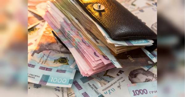 Вересневі депозити: дохідність вкладень 20, 50 та 100 тисяч гривень