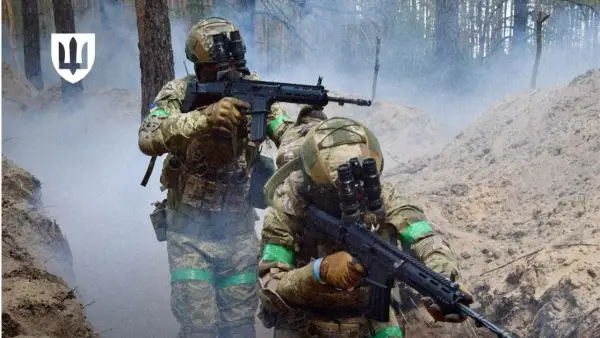 Військові у штурмі