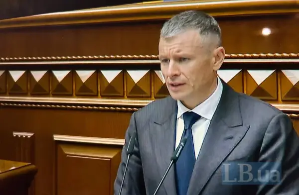 Міністр фінансів Сергій Марченко під час виступу з трибуни ВРУ