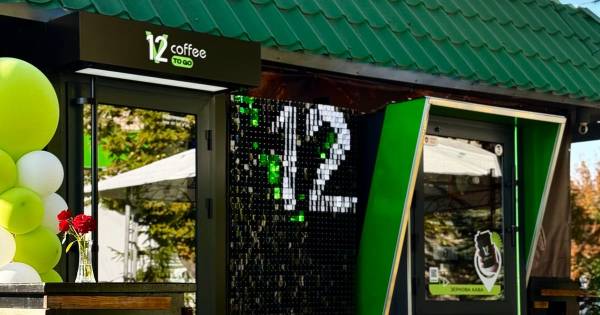 V12 Coffee To Go: три роки успіху кав’ярень самообслуговування